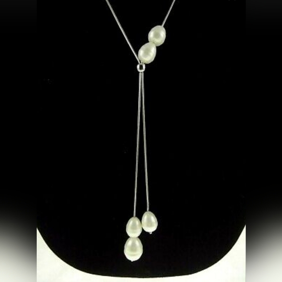 Chico's Faux-Pearl Bolo Pendant Necklace Silvertone 14"-36" - Picture 2 of 5